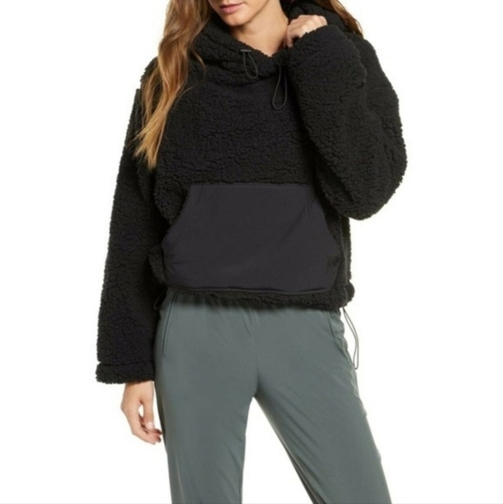 Zella Cassie Faux Fur Hoodie size XL NEW